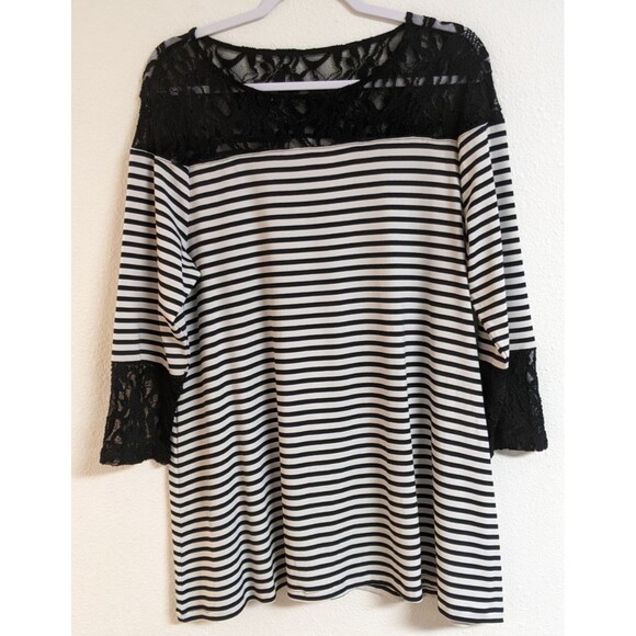 Women's CHICO'S Black/White Striped Lace Trim Jersey Swing Top 12 - Picture 1 of 11